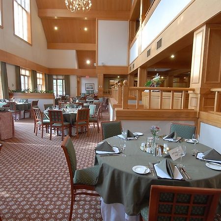 Lakota Oaks Hotel Norwalk Restaurant photo
